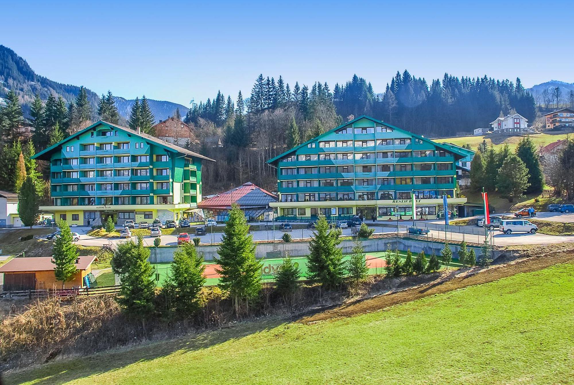 Alpine Club 4*